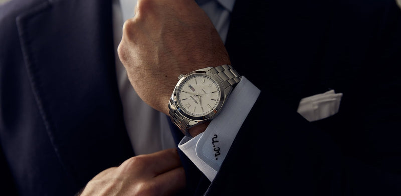 Men's Watch Blog, Luxury Watch Guides & Tips