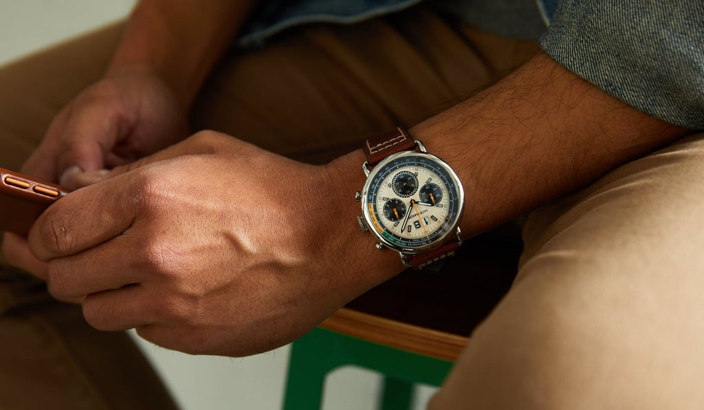 What Hand Do Men's Watches Go On? | Nordgreen Blog